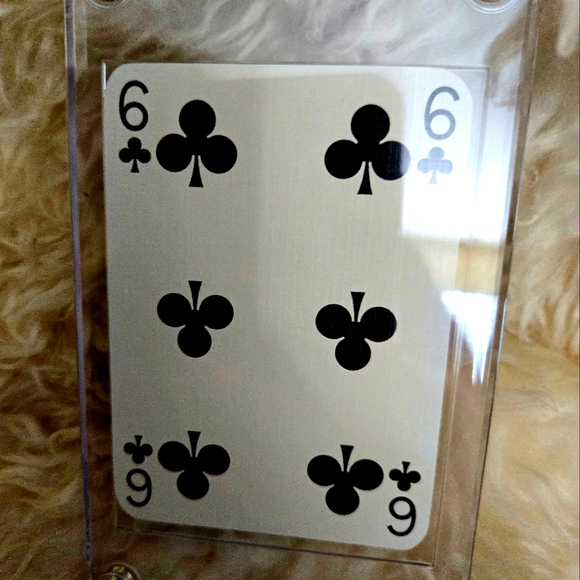 Authentic Louis Vuitton Playing Card Collector Six clubs ♣️♣️♣️♣️♣️ in hardcase - Picture 2 of 2